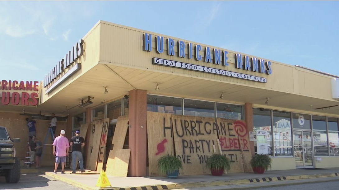 Hurricane preps in Manatee, Sarasota counties